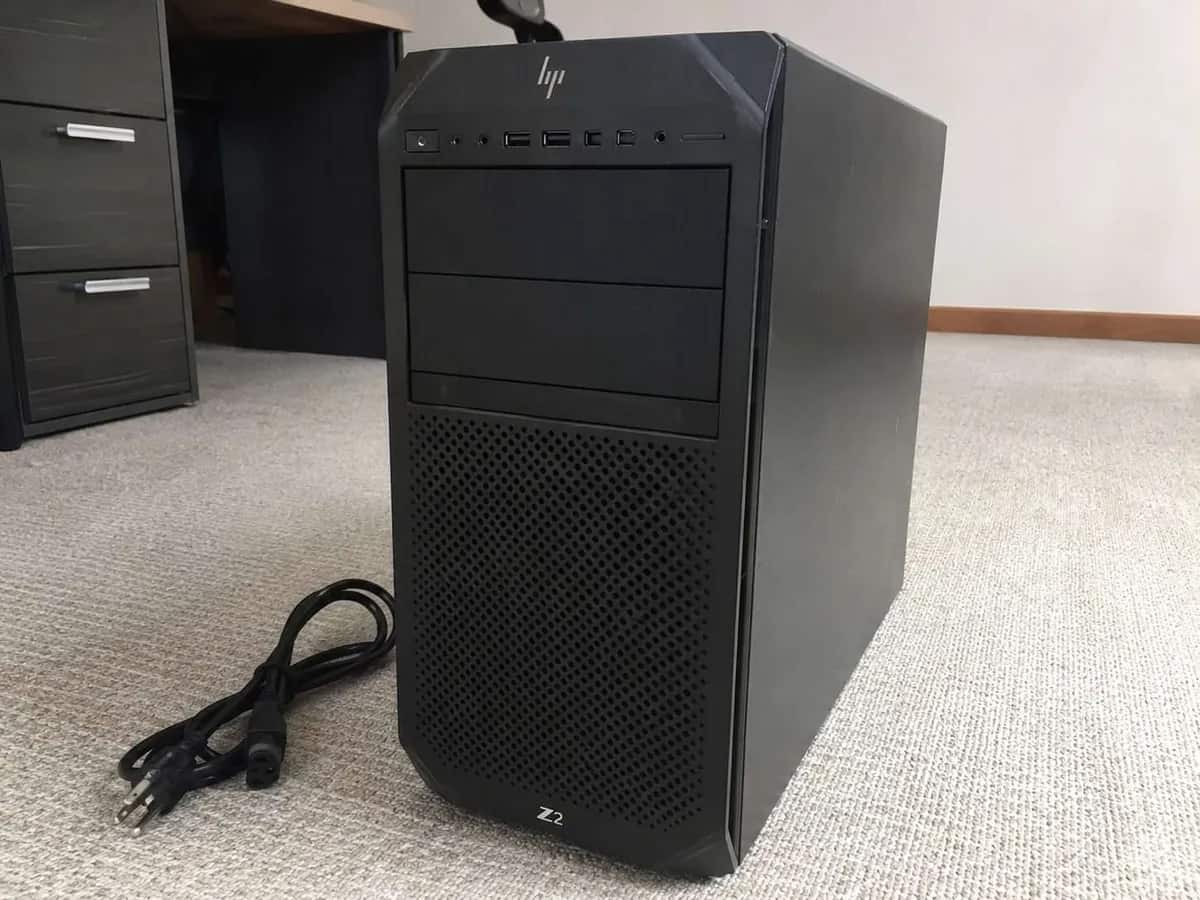 HP Z2 G4 Workstation نظيف جداً