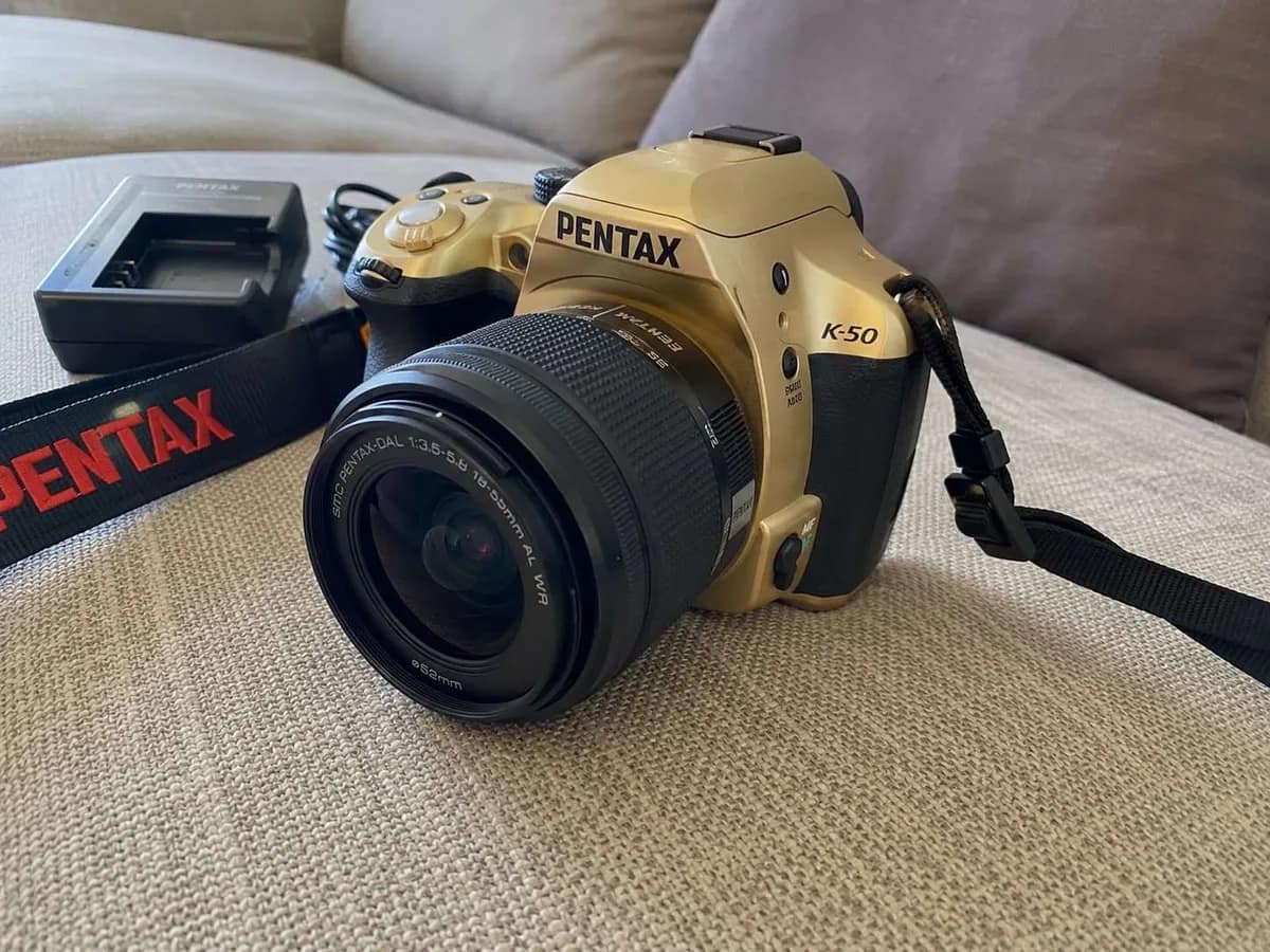 Pentax K-50 نظيف جداً