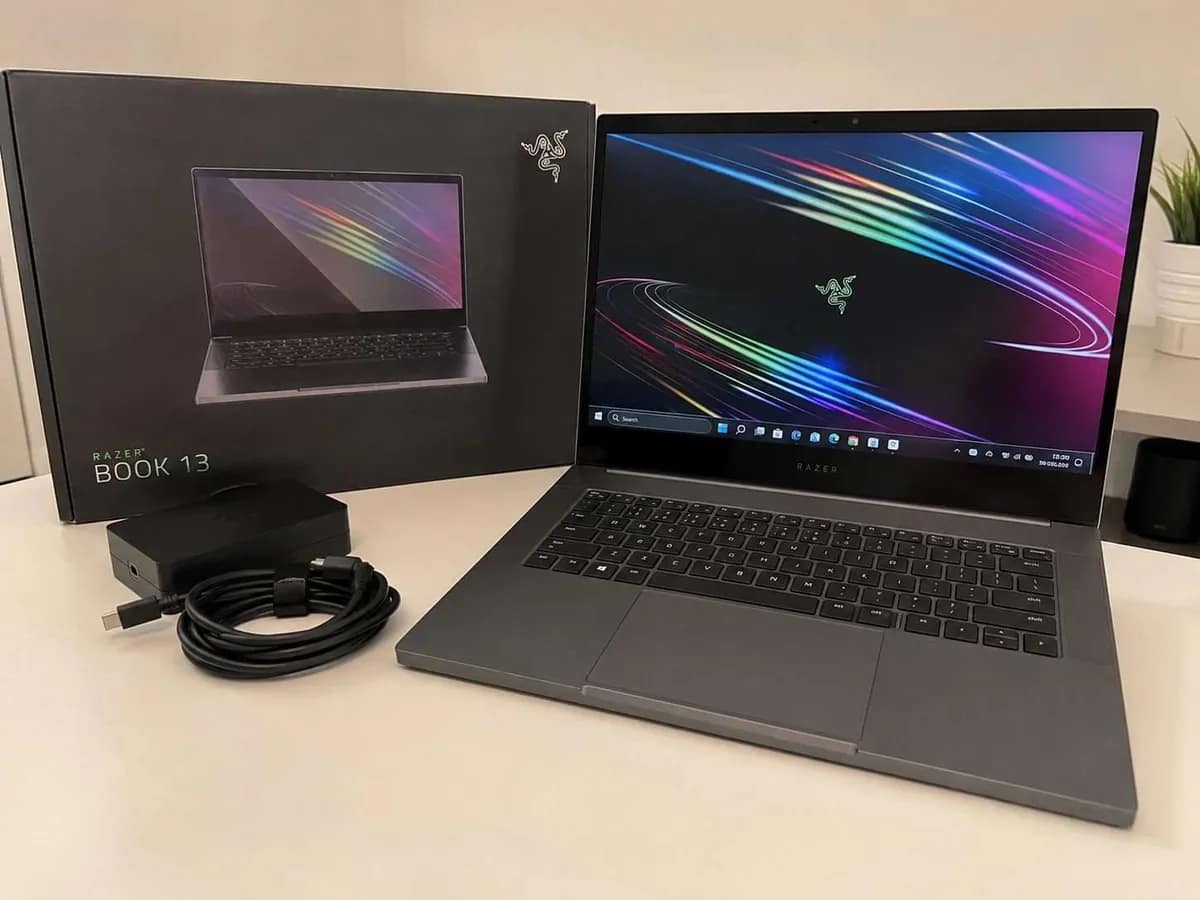 Razer Book 13 مستعمل بحالة ممتازة