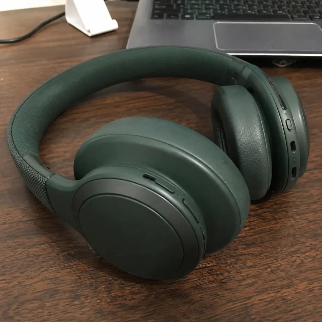 JBL Live 660NC نظيف جداً